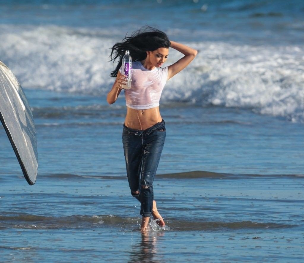 Amanda Geores See Through 7