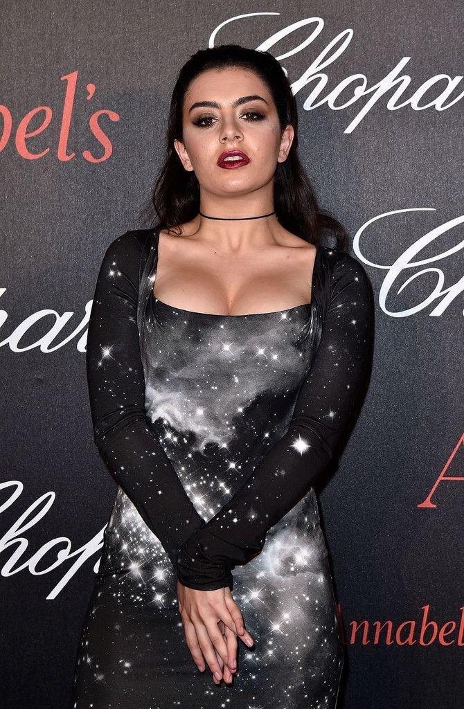 Charli XCX Sexy 10