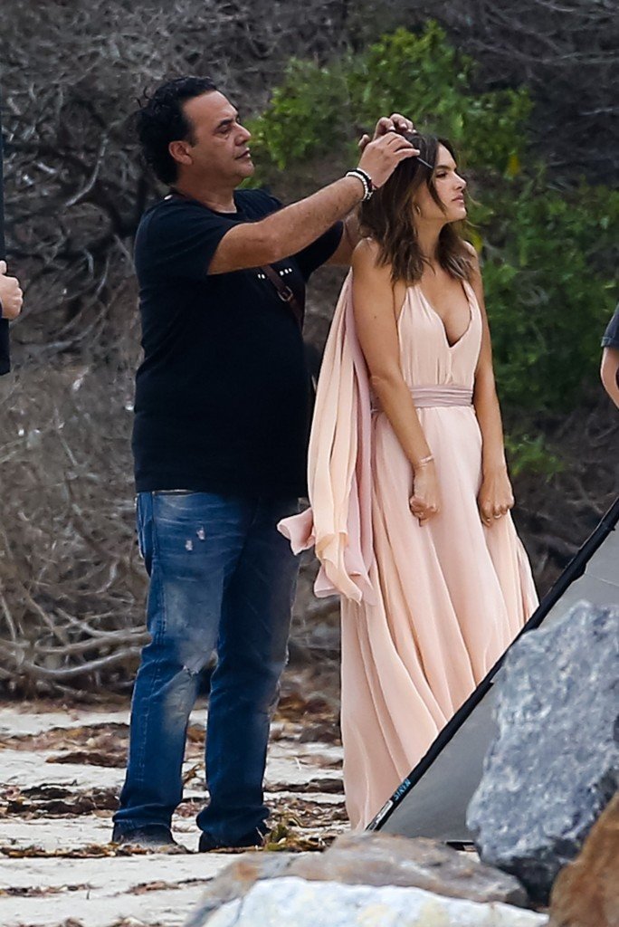 Alessandra Ambrosio Sexy 6