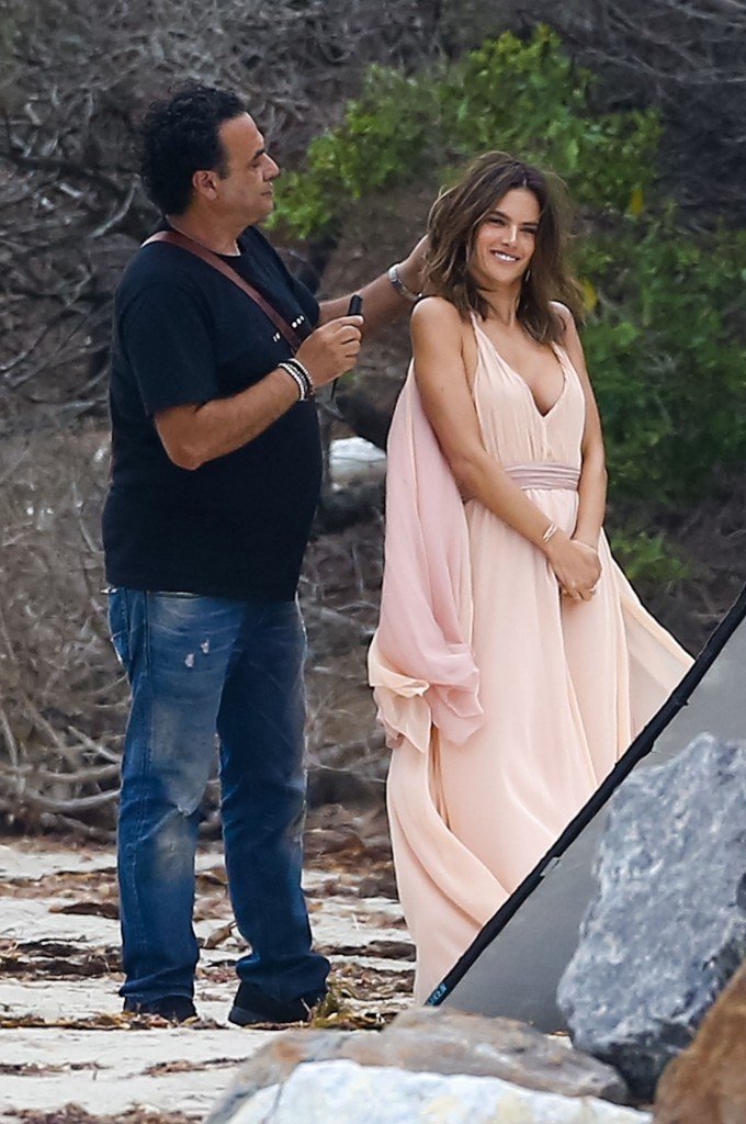 Alessandra Ambrosio Sexy 7