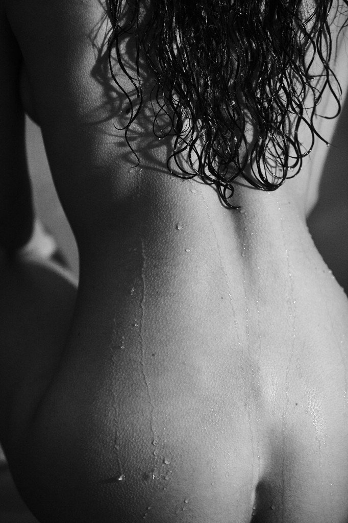 Emilie Payet Nude 2