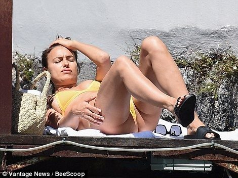 Irina Shayk Sexy 8
