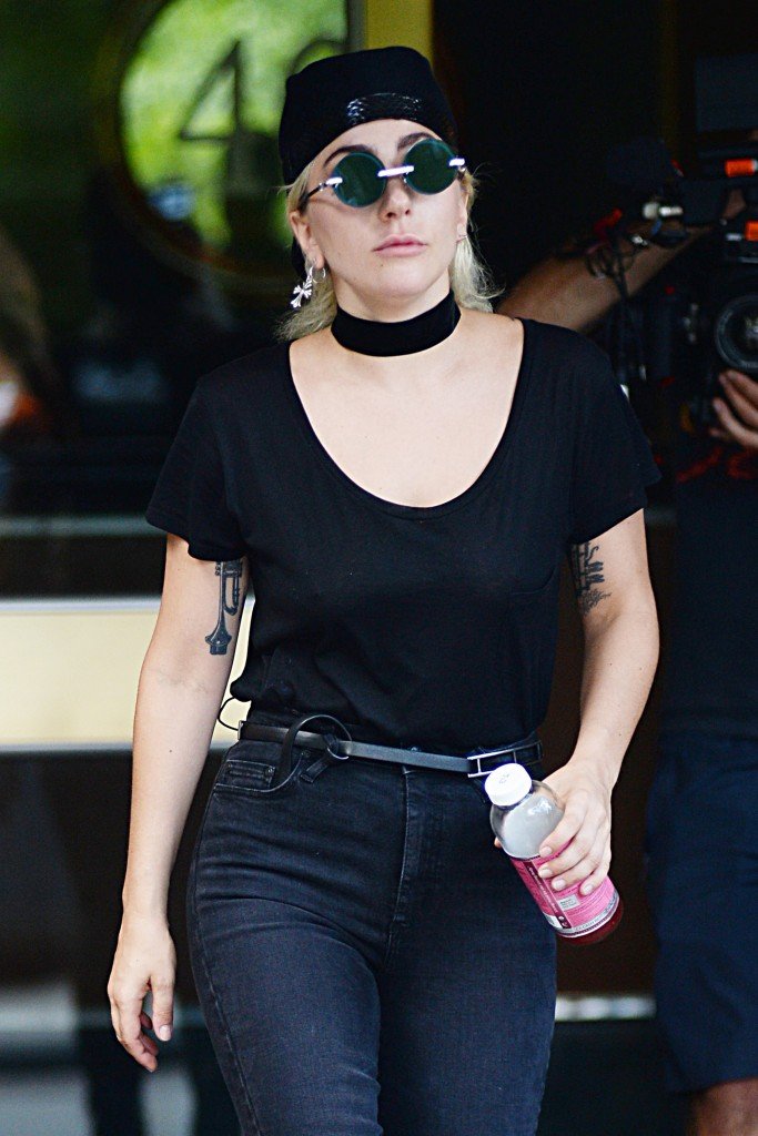 Lady Gaga Braless Pics 1