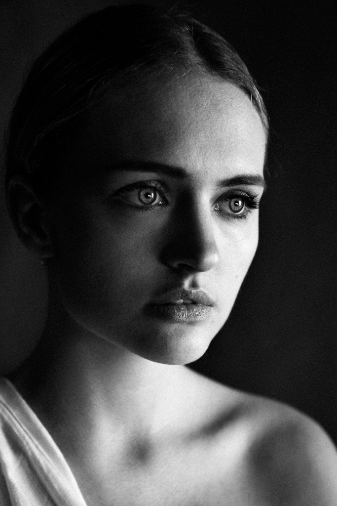 Madison Riley Nue & Sexy 11