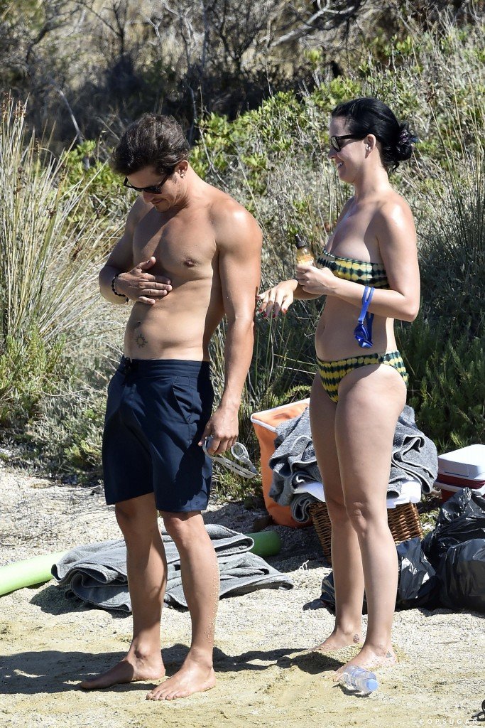 Katy Perry Sexy thefappening.so-0014