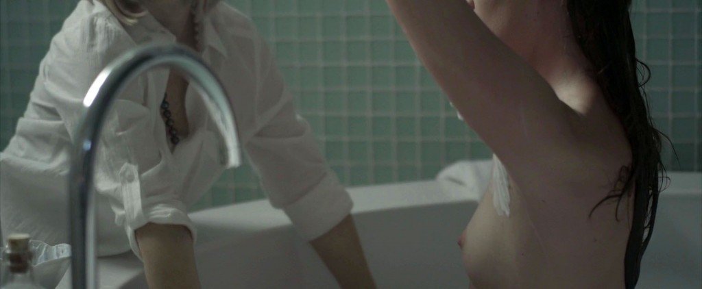 Sarah Hagan Nude 4
