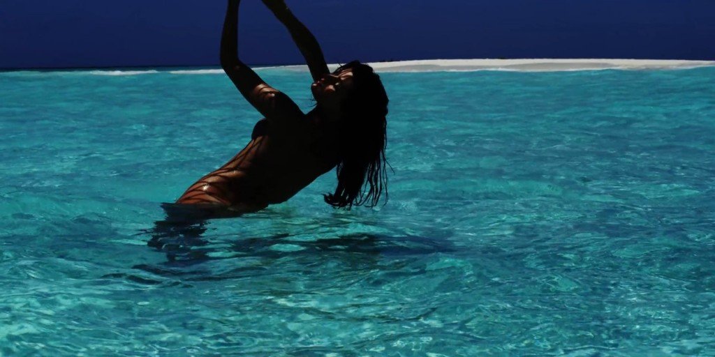 Isabeli Fontana Nude 21