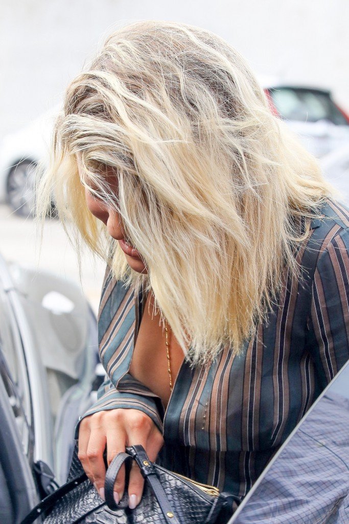 Sofia Richie Braless 18