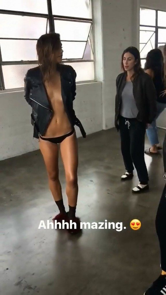 Alexis Ren Sexy 17 thefappening.so