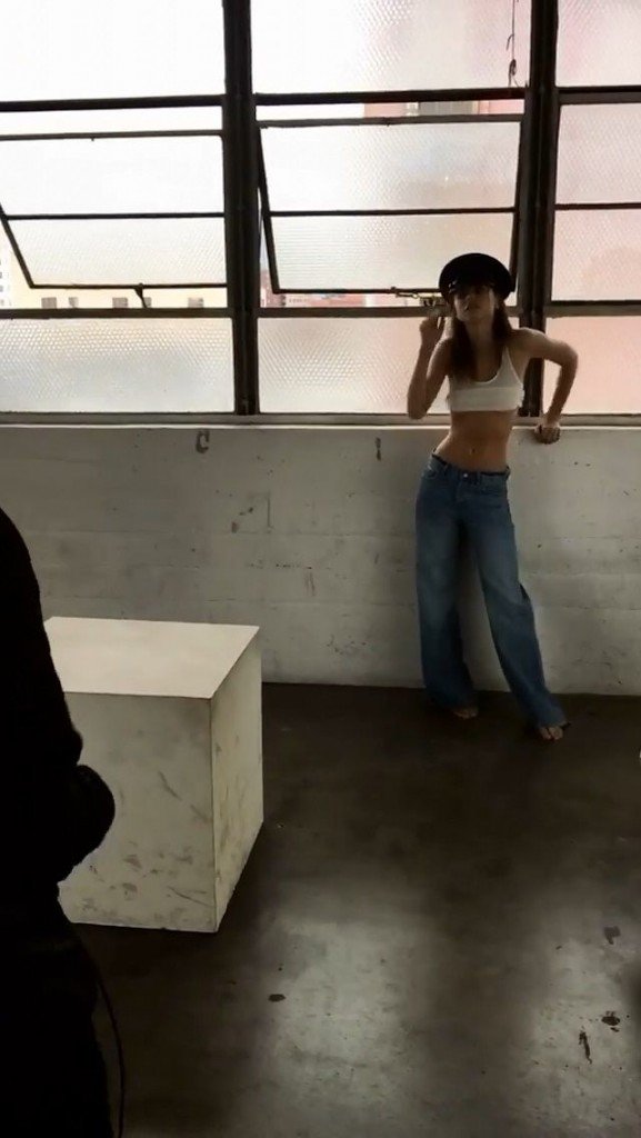 Alexis Ren Sexy 50 thefappening.so