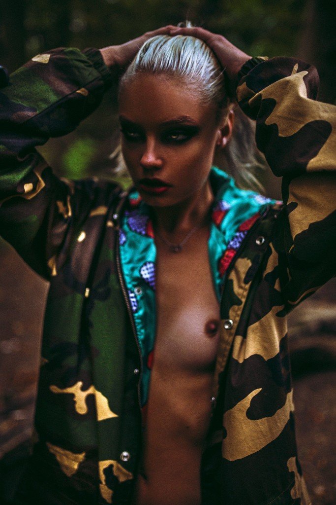 Holly Horne Topless Sexy 14