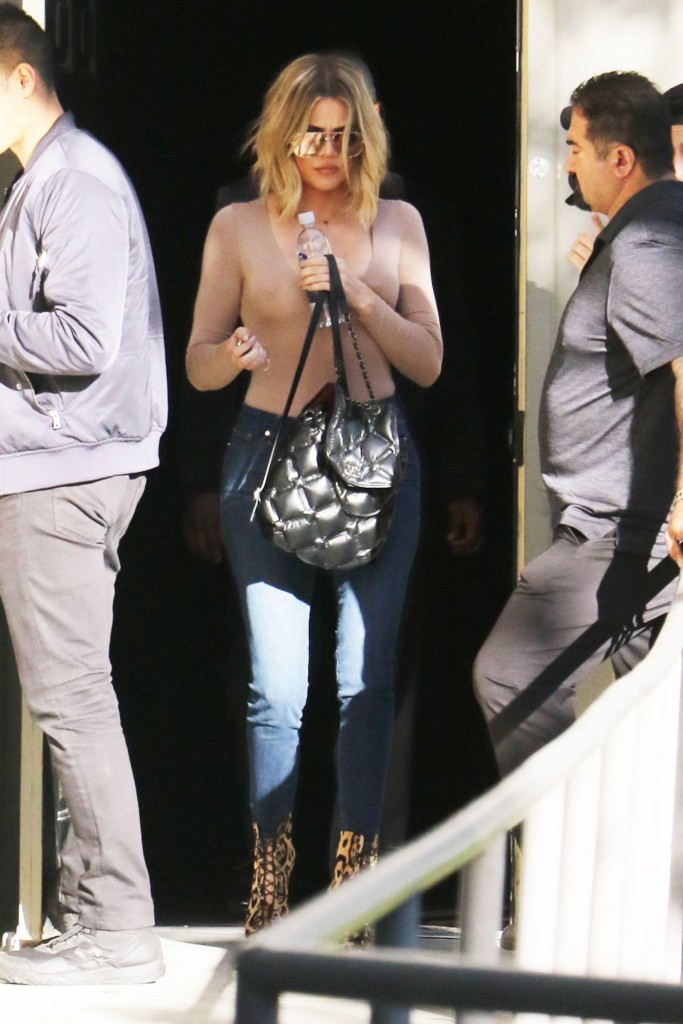 Khloé Kardashian Poitrine 2