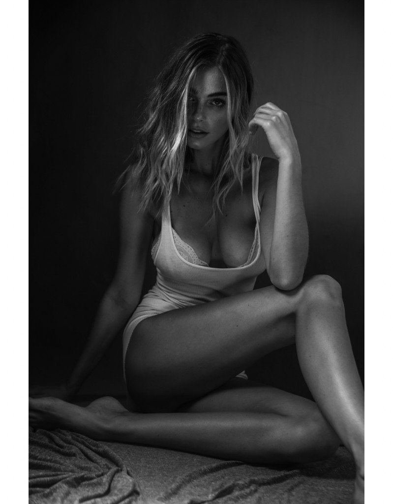 Elizabeth Turner Sexy thefappening.so 10