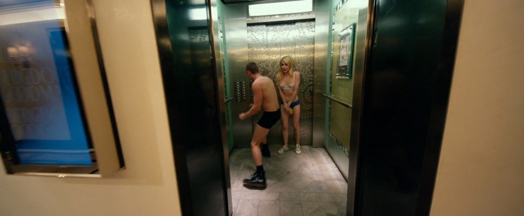 Emma Roberts Sexy 20