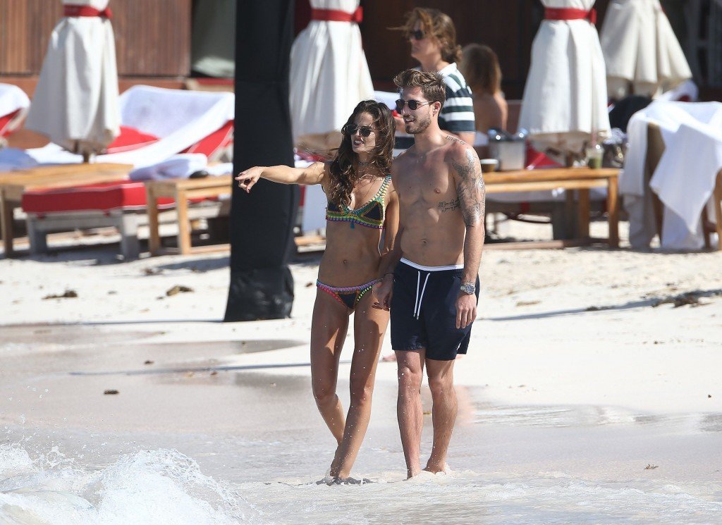 Izabel Goulart Sexy thefappening.so 65