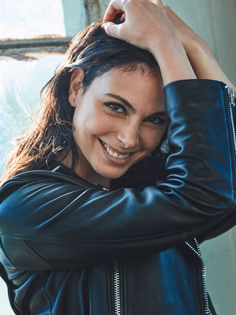 Morena Baccarin Sexy 7