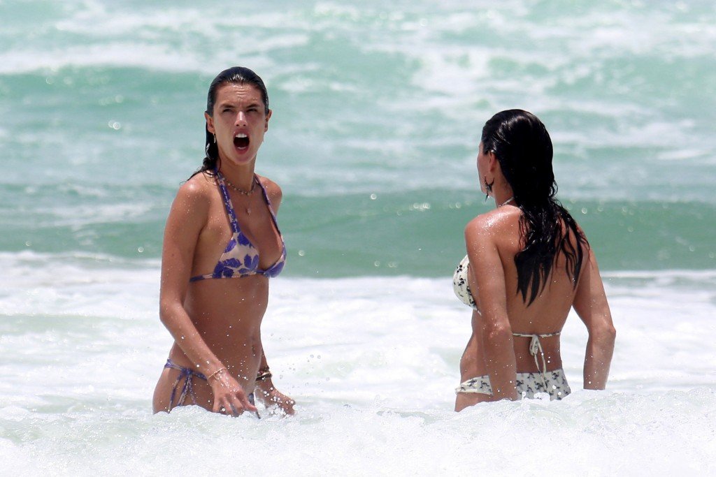 Alessandra Ambrosio Sexy 52 thefappening.so