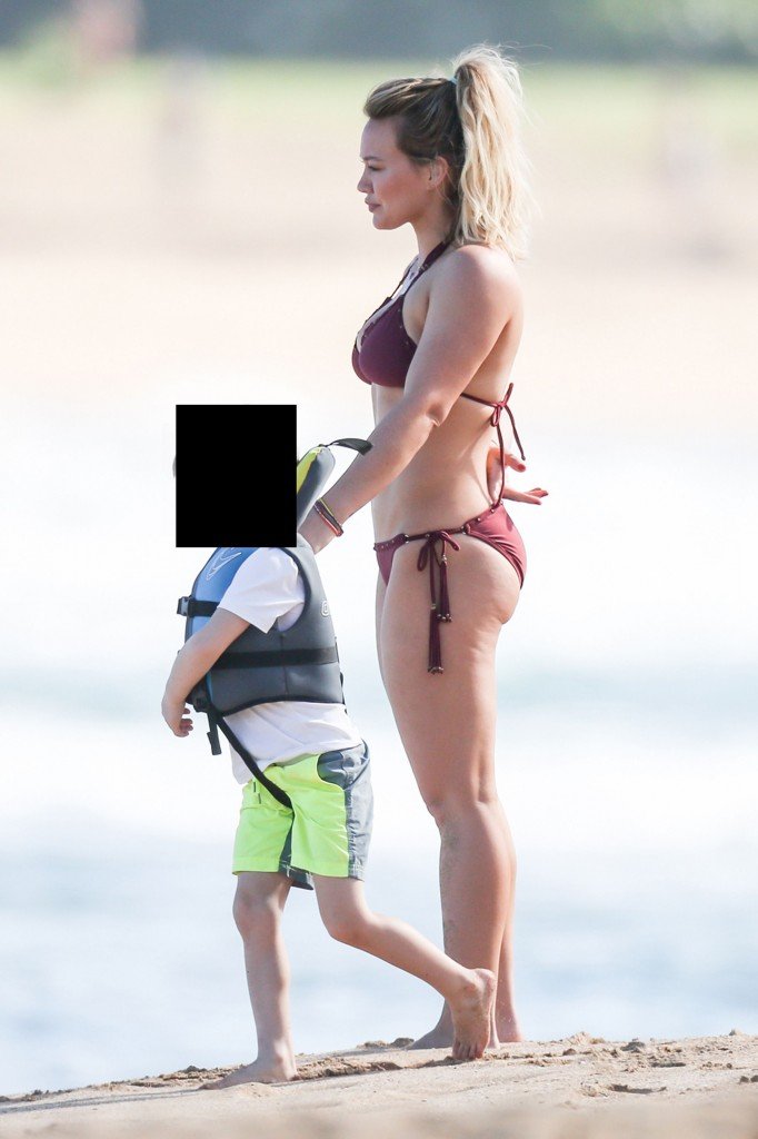 Hilary Duff Sexy thefappening.so 12