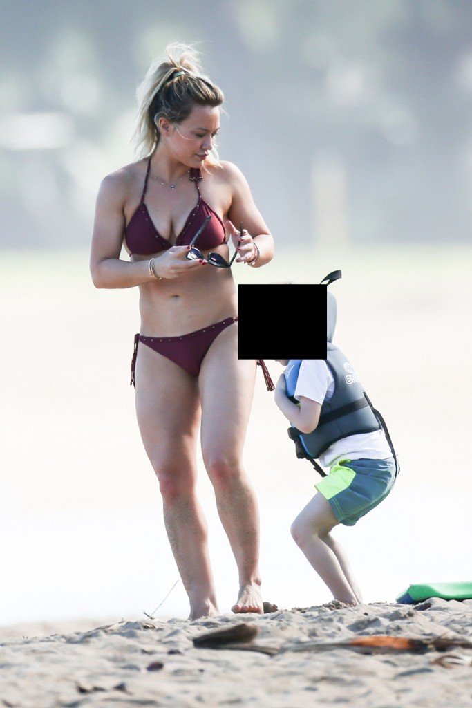 Hilary Duff Sexy thefappening.so 13