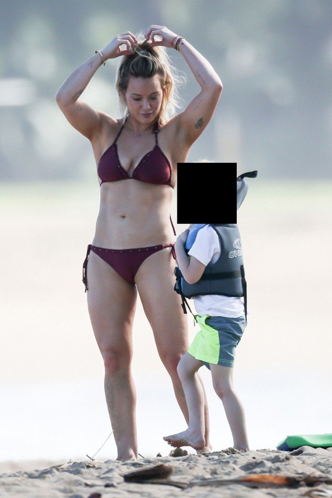 Hilary Duff Sexy thefappening.so 15