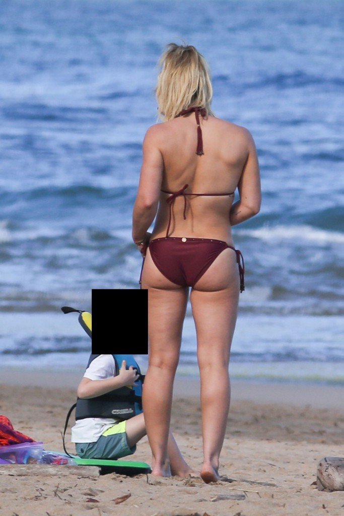 Hilary Duff Sexy thefappening.so 4