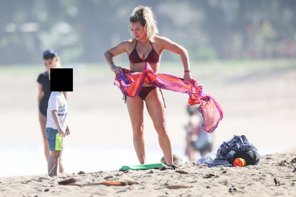 Hilary Duff Sexy thefappening.so 49