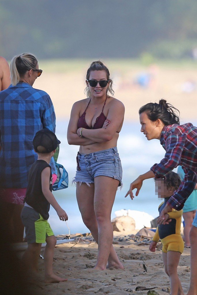 Hilary Duff Sexy thefappening.so 83