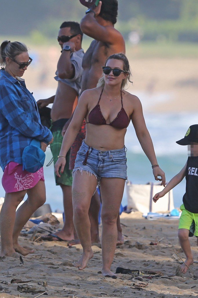 Hilary Duff Sexy thefappening.so 87