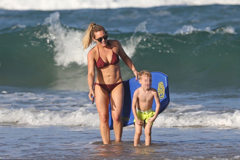 Hilary Duff Sexy thefappening.so 89
