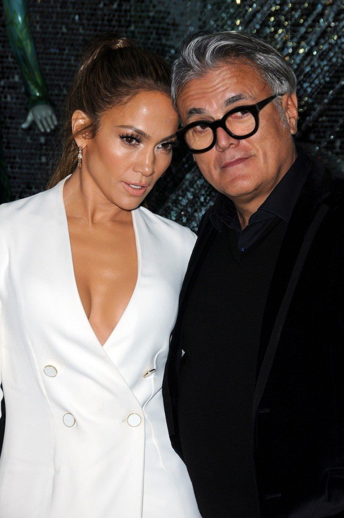 Jennifer Lopez Cleavage 35 thefappening.so