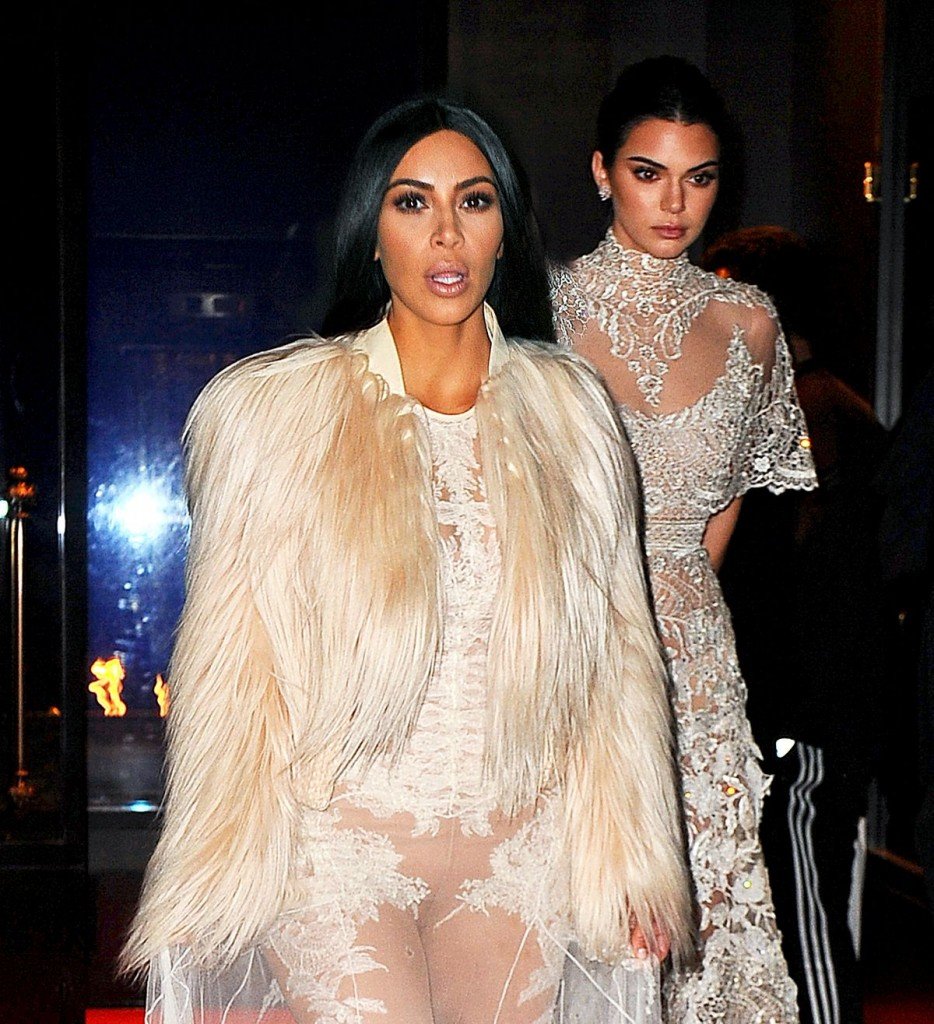 Kim Kardashian and Kendall Jenner Sexy thefappening.so 1