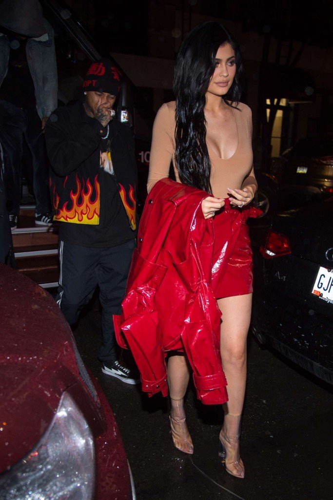 Kylie Jenner Sexy 43