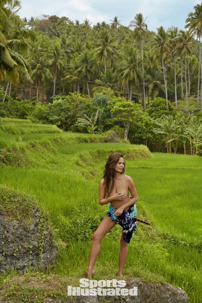 Chrissy Teigen Sexy 27 thefappening.so