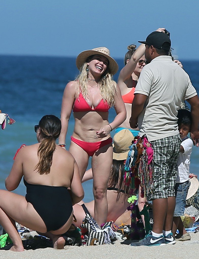Hilary Duff Sexy 28 thefappening.so