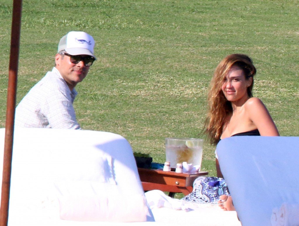 Jessica Alba Sexy 17 thefappening.so