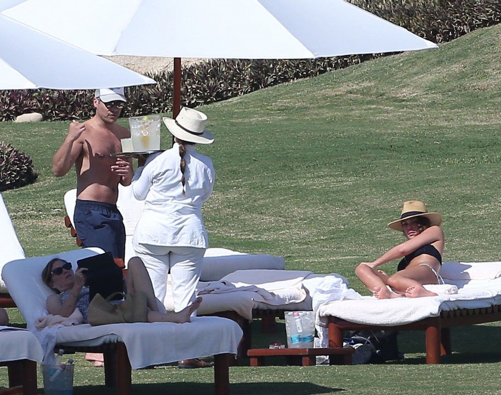 Jessica Alba Sexy 21 thefappening.so