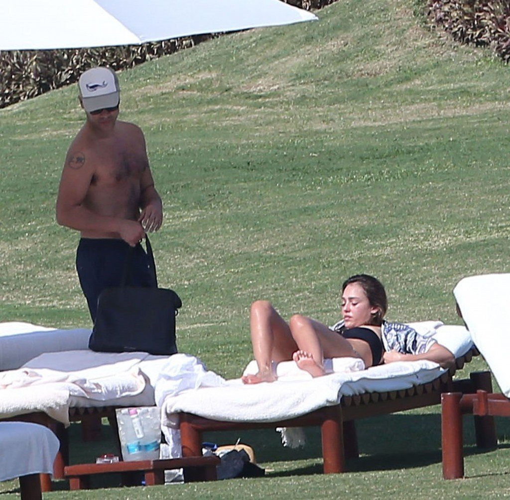 Jessica Alba Sexy 35 thefappening.so