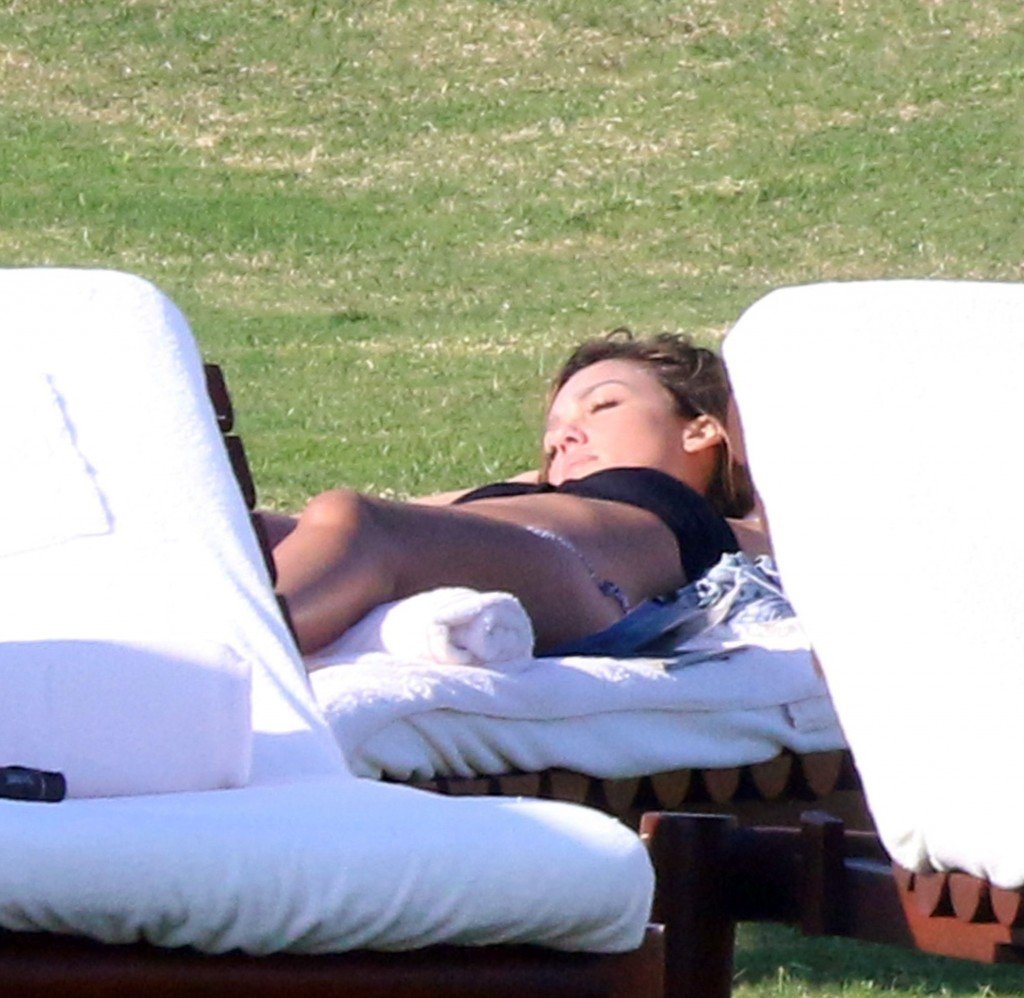 Jessica Alba Sexy 8 thefappening.so