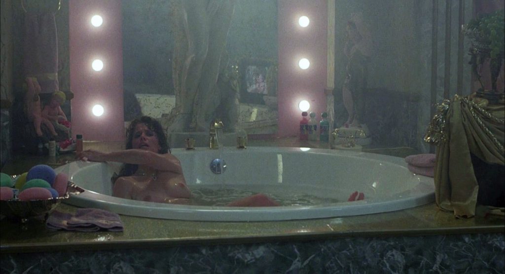 Nancy Travis Nude