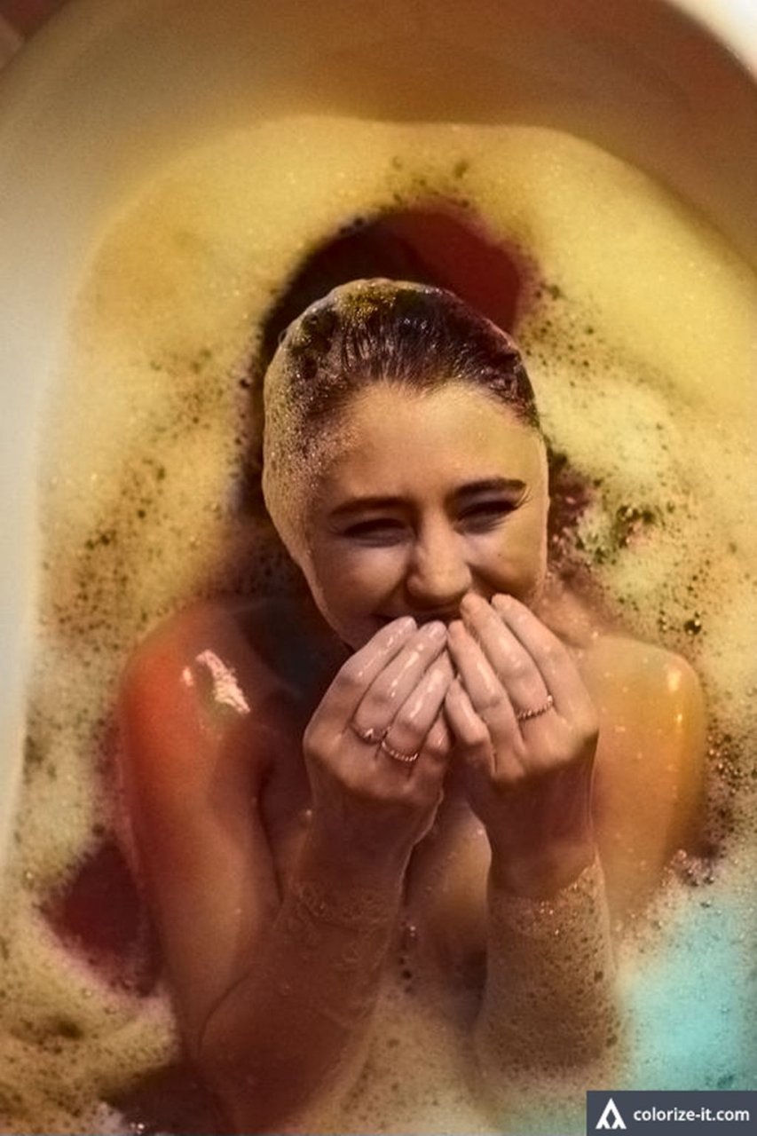 Lia Marie Johnson Nue