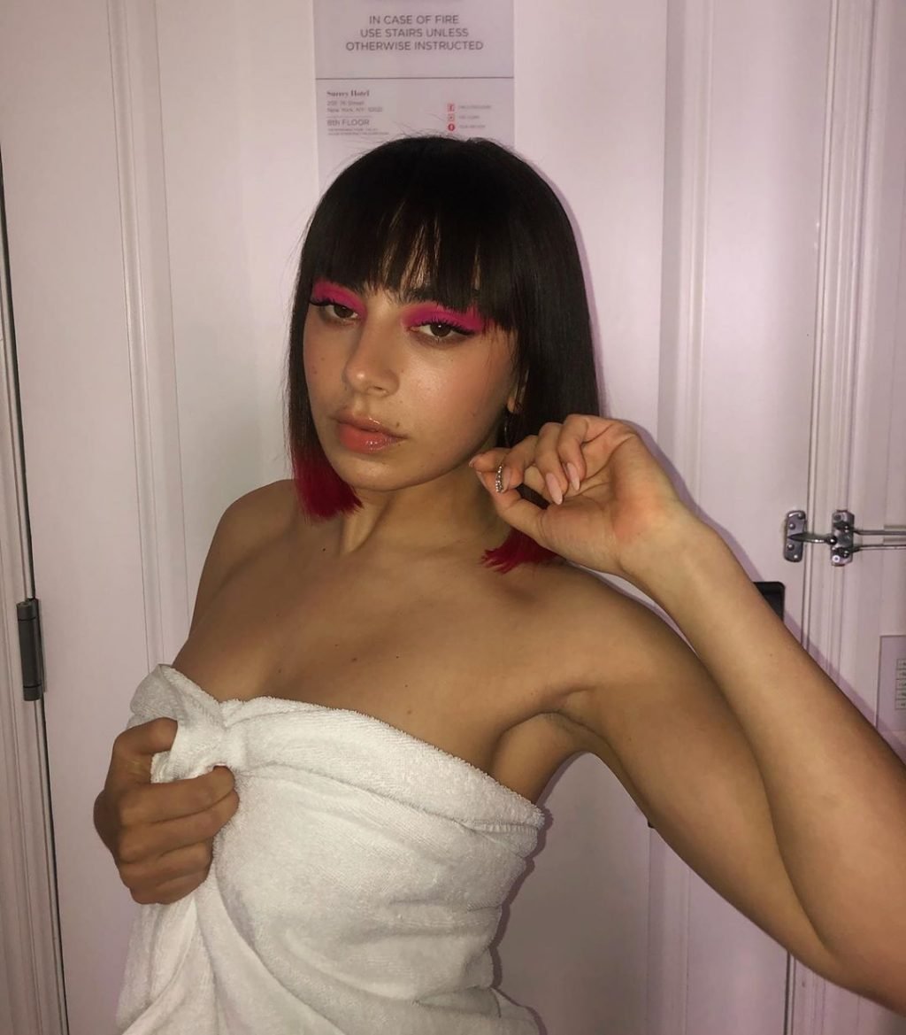 Charli XCX Nue