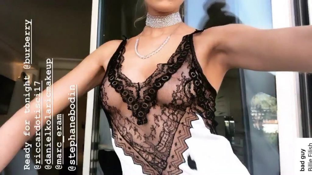 Stella Maxwell Transparente Nue