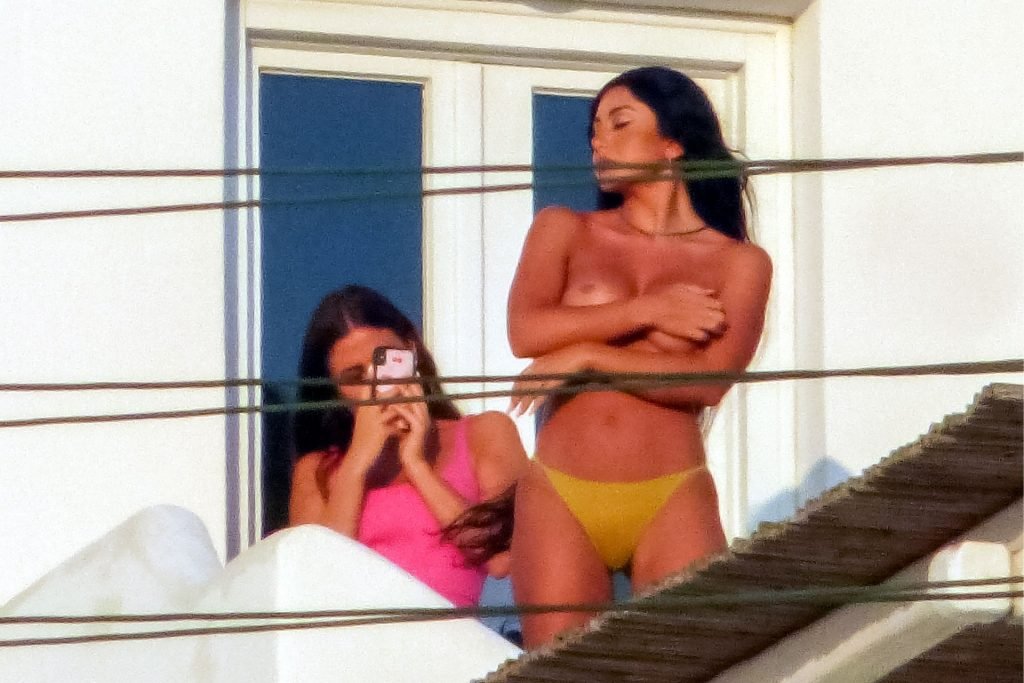 Martha Kalifatidis Nude