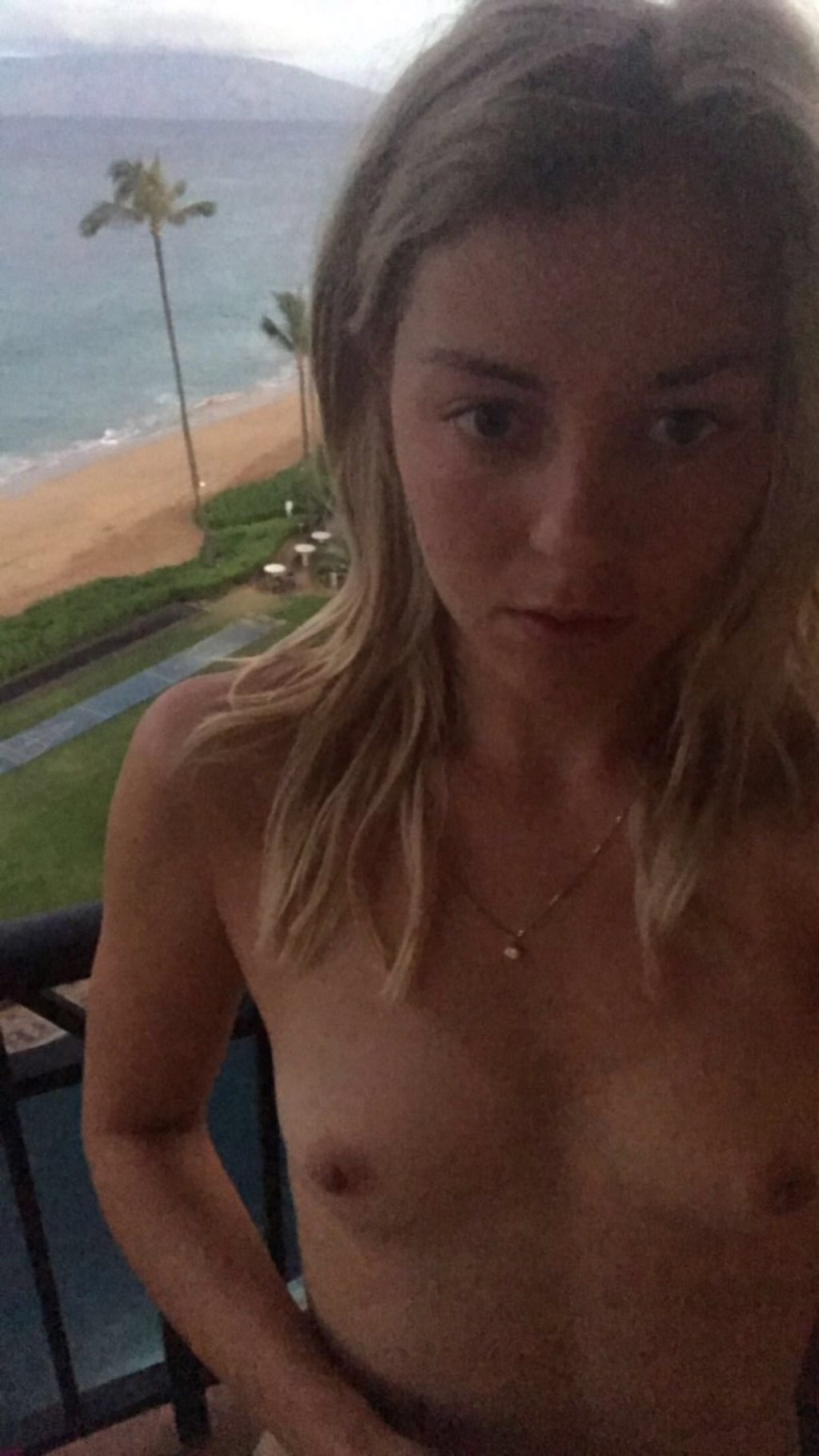 Carina Witthöft Nue