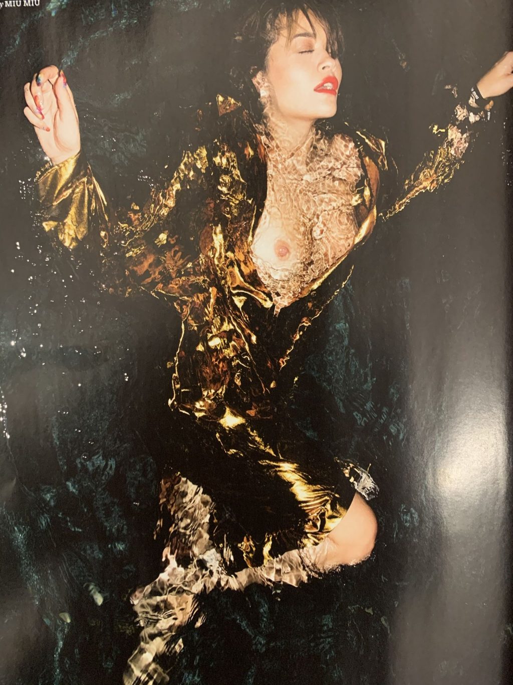 Rita Ora Nude & Sexy