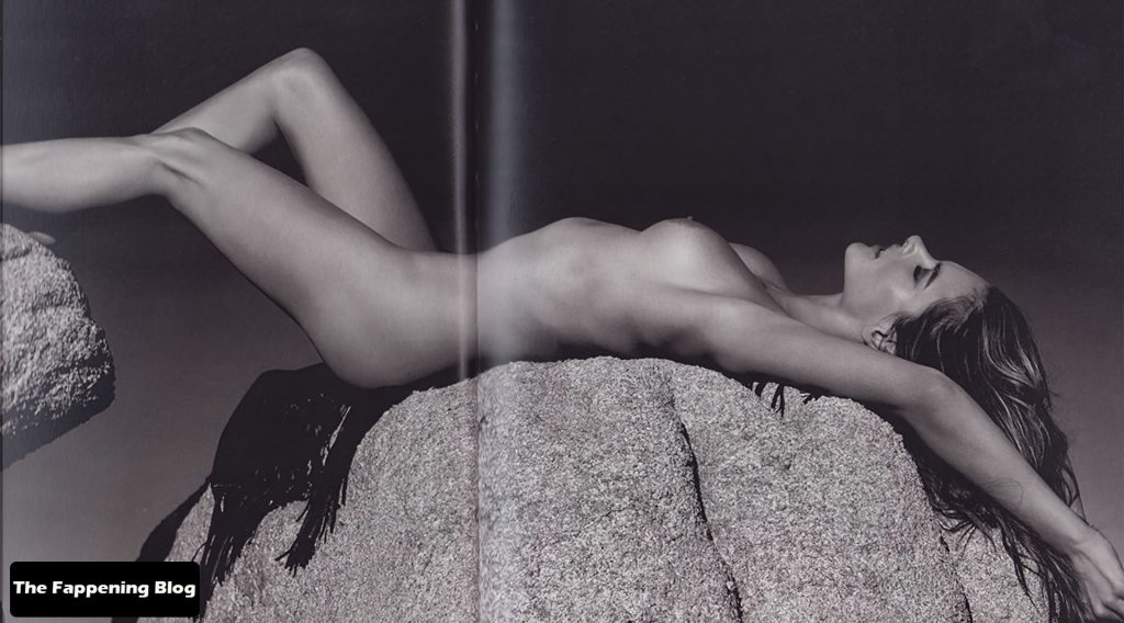 Alessandra Ambrosio Nude