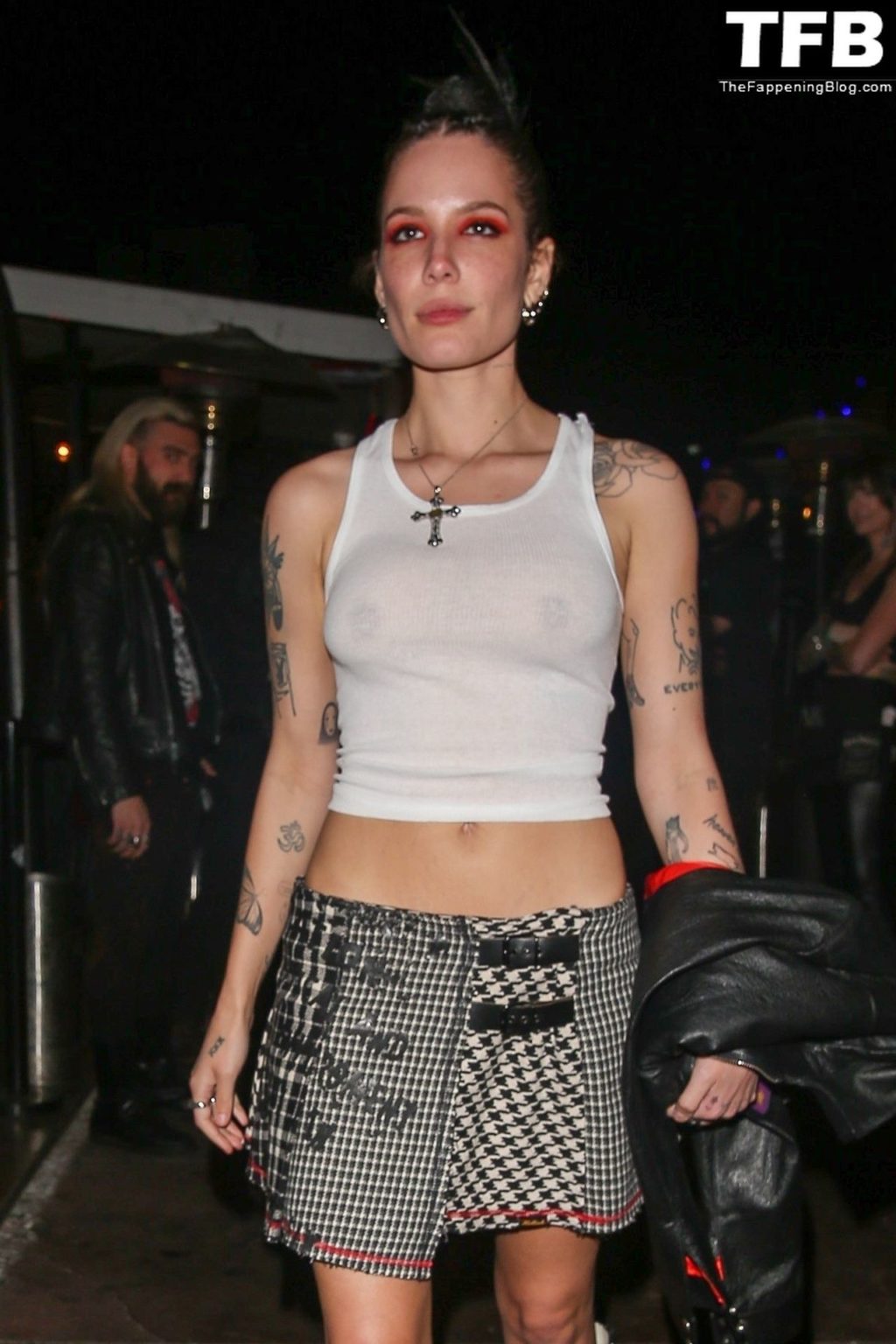 Halsey Voir à Travers Nu